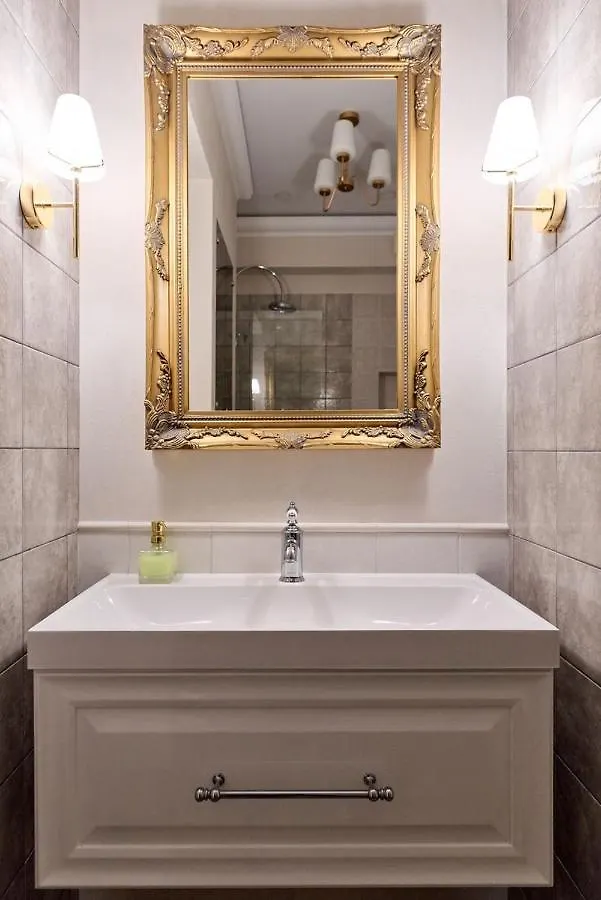 So Home Apt In The Heart Of Downtown Minsk